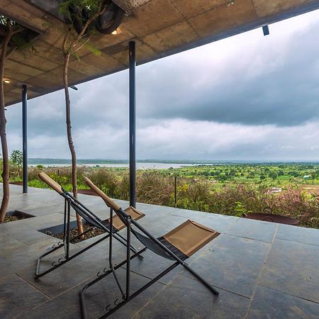 Saffronstays Zen, Igatpuri - Lake-View Villa With Indoor And Outdoor Games Esterno foto