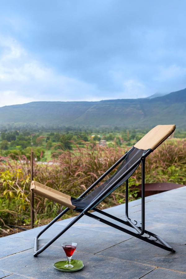 Saffronstays Zen, Igatpuri - Lake-View Villa With Indoor And Outdoor Games Esterno foto