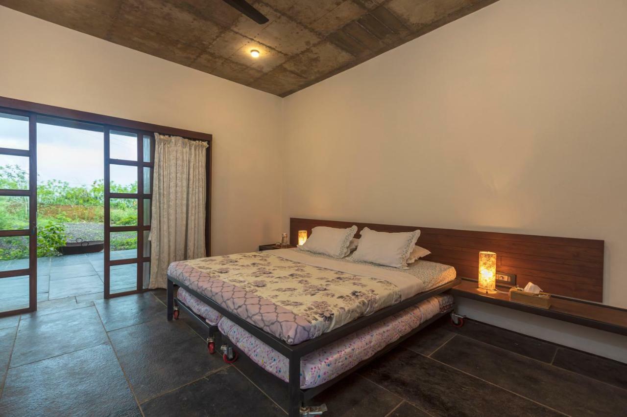 Saffronstays Zen, Igatpuri - Lake-View Villa With Indoor And Outdoor Games Esterno foto